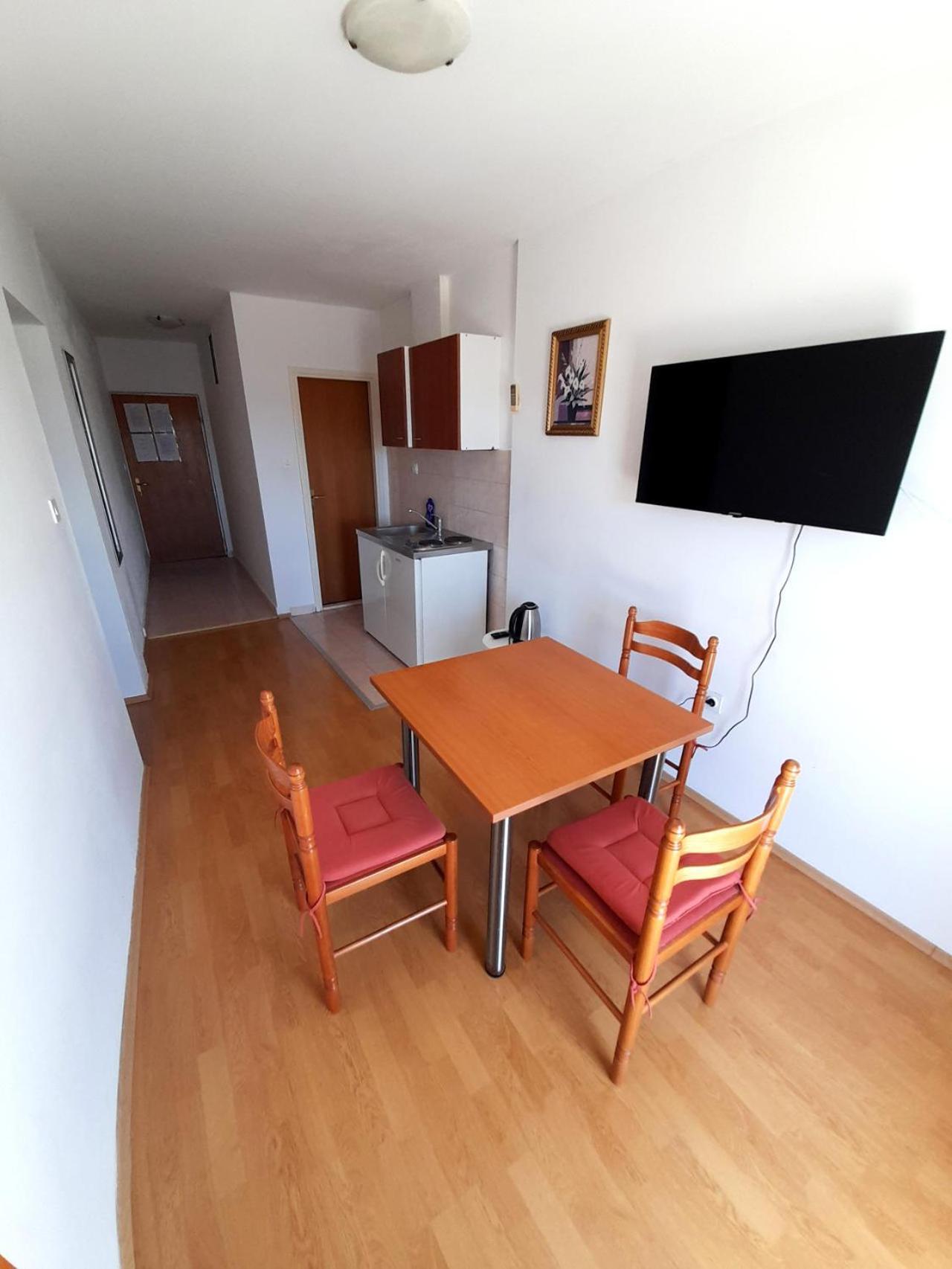 Apartments Nikolas Vodice Bagian luar foto