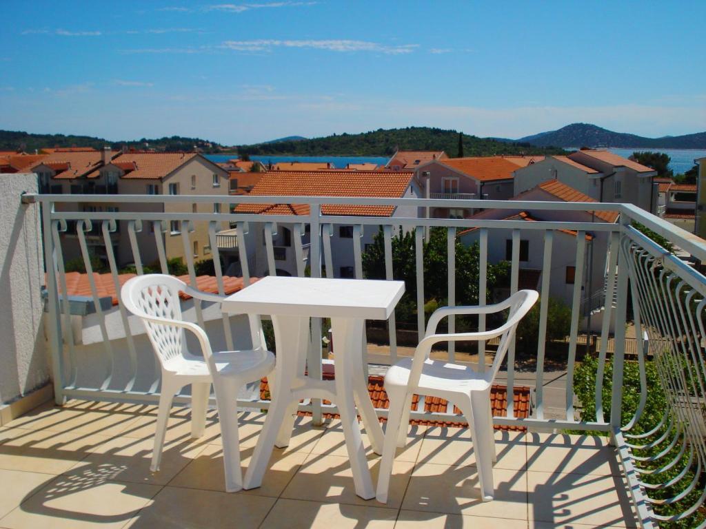 Apartments Nikolas Vodice Ruang foto