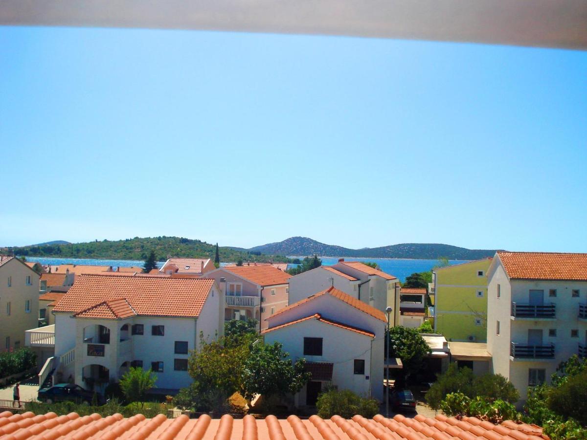 Apartments Nikolas Vodice Ruang foto